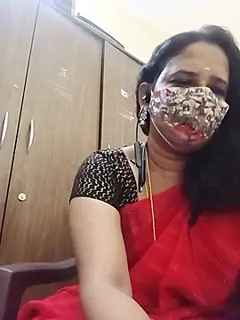 Snapshot of tamil_Boomika chatting on 06.11.26 tamil Boomika online show from 06.11.26