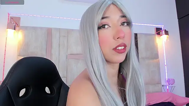 emily  walker online show from 09.30.25