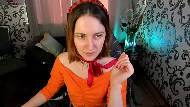 Snapshot of Rimma_Kallas chatting on 10.22.25 Rimma Kallas online show from 10.22.25