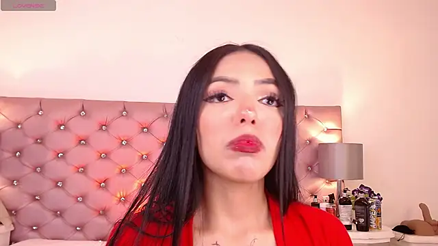 Snapshot of Liv20_ chatting on 12.01.25 Liv20 online show from 12.01.25