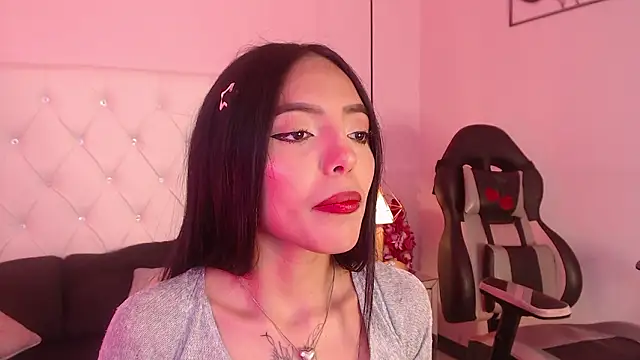 Snapshot of Liv20_ chatting on 02.20.26 Liv20 online show from 02.20.26