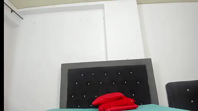 Snapshot of vfridaper chatting on 01.17.26 vfridaper online show from 01.17.26