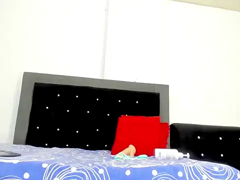 Snapshot of vfridaper chatting on 02.24.26 vfridaper online show from 02.24.26