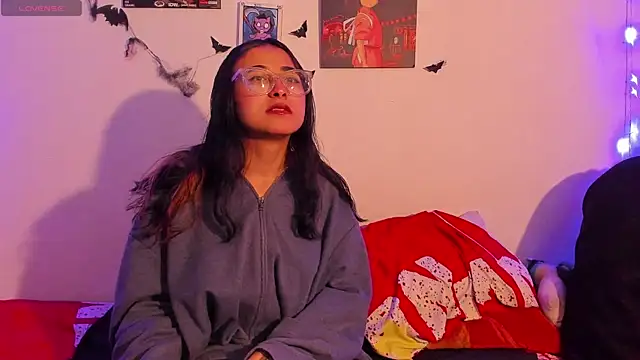 Snapshot of Dirty_Pleasure69 chatting on 10.28.25 Dirty Pleasure69 online show from 10.28.25