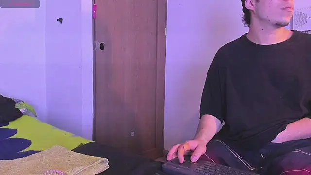 Dirty Pleasure69 online show from 11.14.25