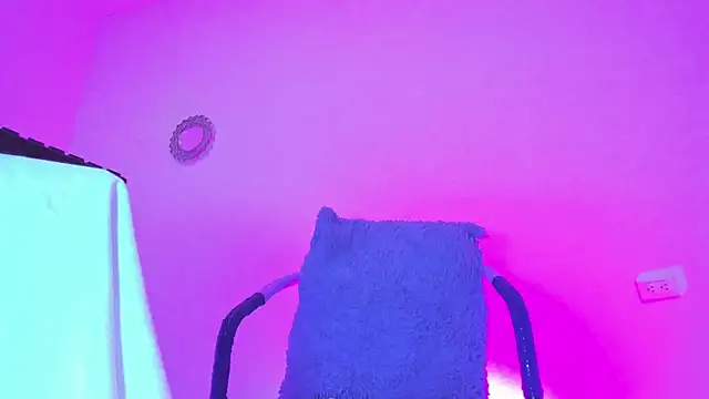 naty hot4uu online show from 01.12.26