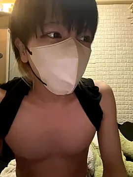 Snapshot of tora3220 chatting on 10.10.25 tora3220 online show from 10.10.25