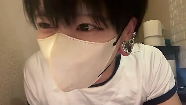 Snapshot of tora3220 chatting on 10.21.25 tora3220 online show from 10.21.25