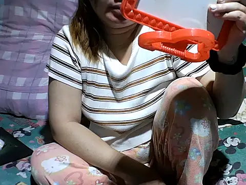 Ella marie14 online show from 10.23.25