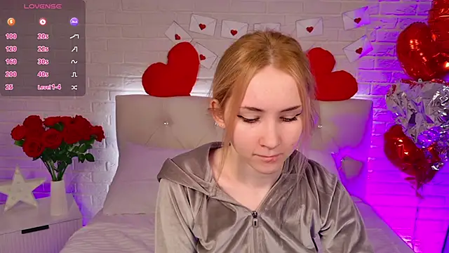 Snapshot of LiraKink chatting on 02.08.26 LiraKink online show from 02.08.26