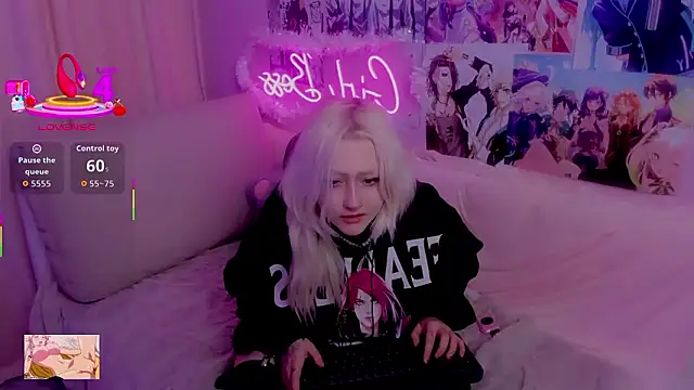 JuliaSharkk online show from 01.10.26