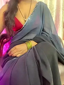 Snapshot of sweet-ananya23 chatting on 10.06.25 sweet-ananya23 online show from 10.06.25