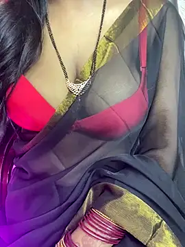 Snapshot of sweet-ananya23 chatting on 10.14.25 sweet-ananya23 online show from 10.14.25
