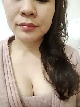 Girl Shy2000 online show from 02.13.26