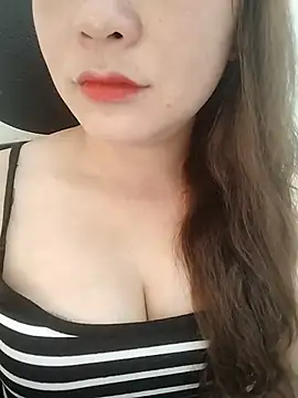 Snapshot of Girl_Shy2000 chatting on 05.05.26 Girl Shy2000 online show from 05.05.26