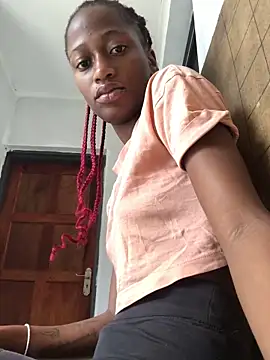 Snapshot of Caramel102004 chatting on 03.26.26 Caramel102004 online show from 03.26.26