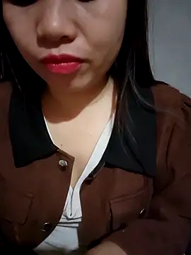 Meoweo 23 online show from 12.17.25