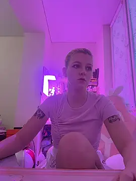 Snapshot of Crystal_Neko chatting on 02.01.26 Crystal Neko online show from 02.01.26