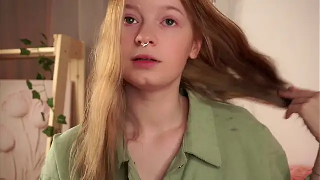 Snapshot of Wandarful_Wanda chatting on 12.20.25 Wandarful Wanda online show from 12.20.25