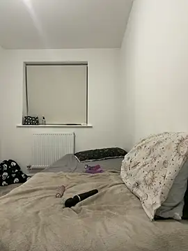 Snapshot of ScarStarX chatting on 12.13.25 ScarStarX online show from 12.13.25