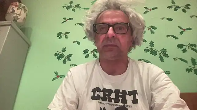 Snapshot of chtentation chatting on 02.01.26 chtentation online show from 02.01.26