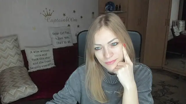 Tiffany Bates online show from 10.07.25