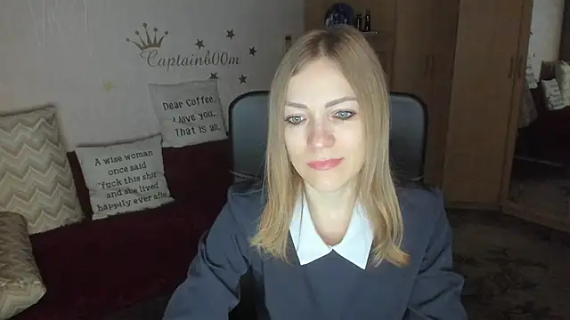 Tiffany Bates online show from 11.02.25