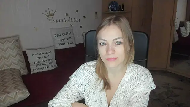 Tiffany Bates online show from 11.03.25