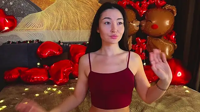 Snapshot of MilaYumi chatting on 02.14.26 MilaYumi online show from 02.14.26