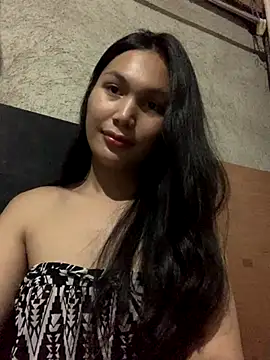 Snapshot of FelicityLincoln chatting on 11.10.25 FelicityLincoln online show from 11.10.25