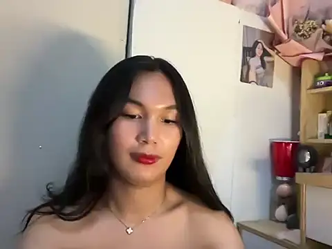 Snapshot of FelicityLincoln chatting on 04.19.26 FelicityLincoln online show from 04.19.26