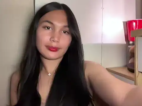 Snapshot of FelicityLincoln chatting on 04.19.26 FelicityLincoln online show from 04.19.26