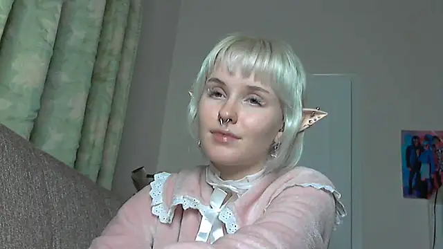 Paradoxy  online show from 12.14.25