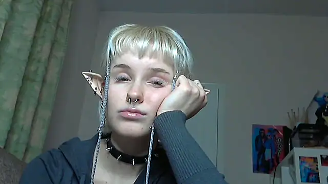 Paradoxy  online show from 12.20.25