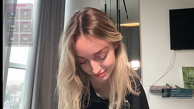 SophieBelll online show from 10.27.25