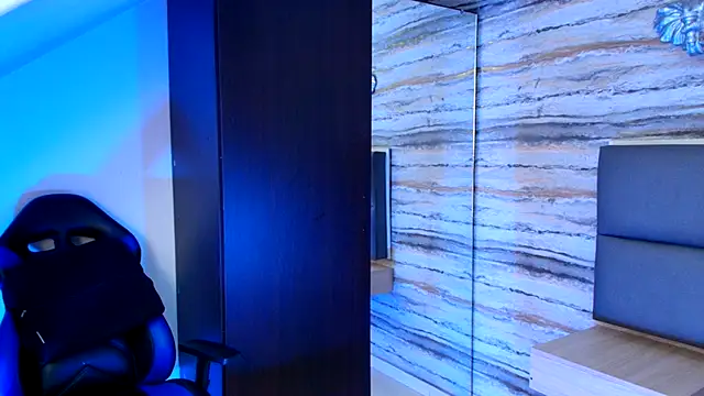 Lovers 21 online show from 11.20.25