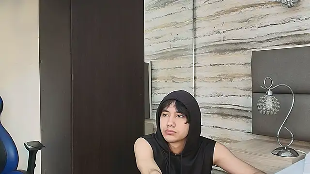 Snapshot of Lovers_21 chatting on 05.03.26 Lovers 21 online show from 05.03.26