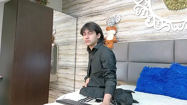 Snapshot of Lovers_21 chatting on 06.03.26 Lovers 21 online show from 06.03.26