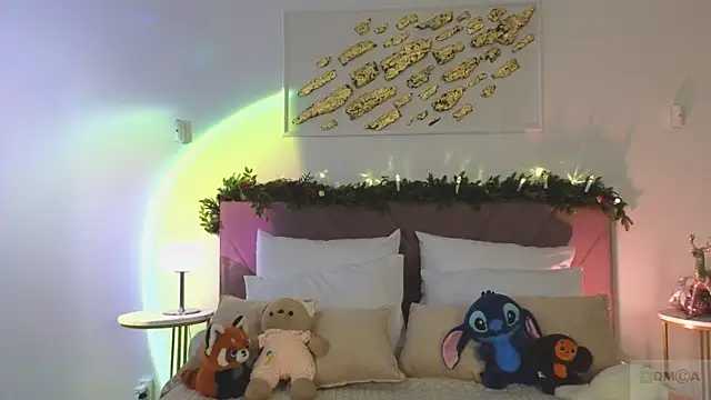 Nicole Broown  online show from 01.14.26