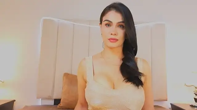 Snapshot of Antonella_Maxwell chatting on 05.27.26 Antonella Maxwell online show from 05.27.26