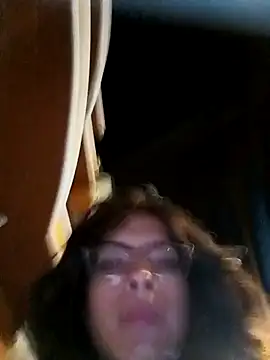 Snapshot of SoftieUwU chatting on 10.02.25 SoftieUwU online show from 10.02.25