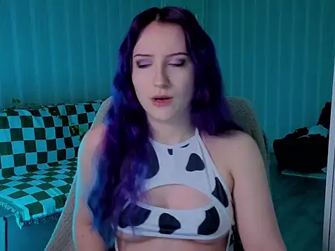 Snapshot of violet-siren-x chatting on 05.29.26 violet-siren-x online show from 05.29.26