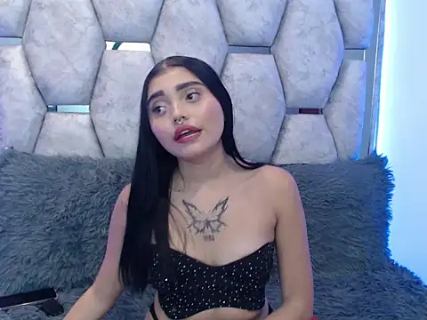 AnalyMilles online show from 10.28.25