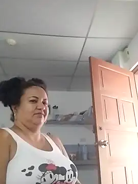 Snapshot of MEYBELLATINA chatting on 02.09.26 MEYBELLATINA online show from 02.09.26