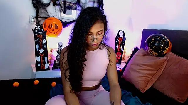 SashaBowei online show from 10.25.25