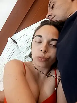 Snapshot of CrisHot202 chatting on 10.28.25 CrisHot202 online show from 10.28.25