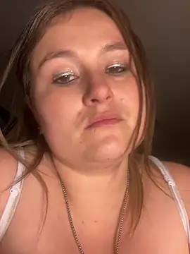 Snapshot of BuzzBunni69 chatting on 02.06.26 BuzzBunni69 online show from 02.06.26