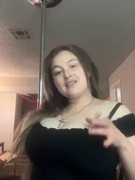 Snapshot of BuzzBunni69 chatting on 04.06.26 BuzzBunni69 online show from 04.06.26