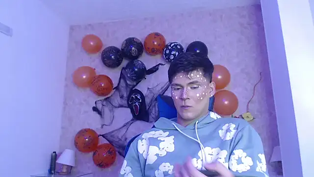 Aaron Foxxx online show from 11.02.25