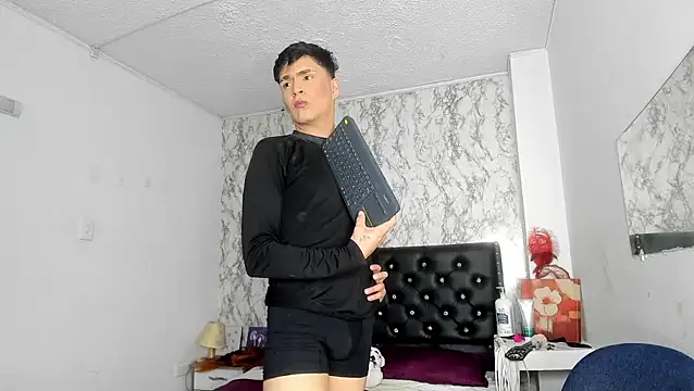 Aaron Foxxx online show from 11.15.25